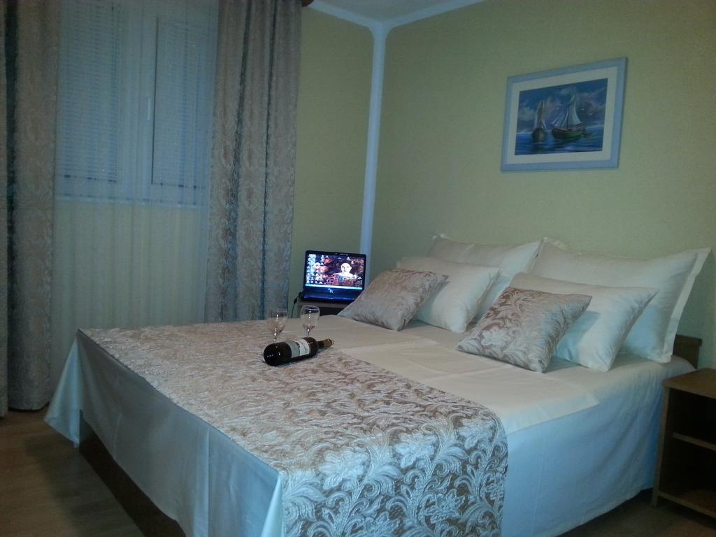 Holiday Home Milenka Rogoznica  Extérieur photo